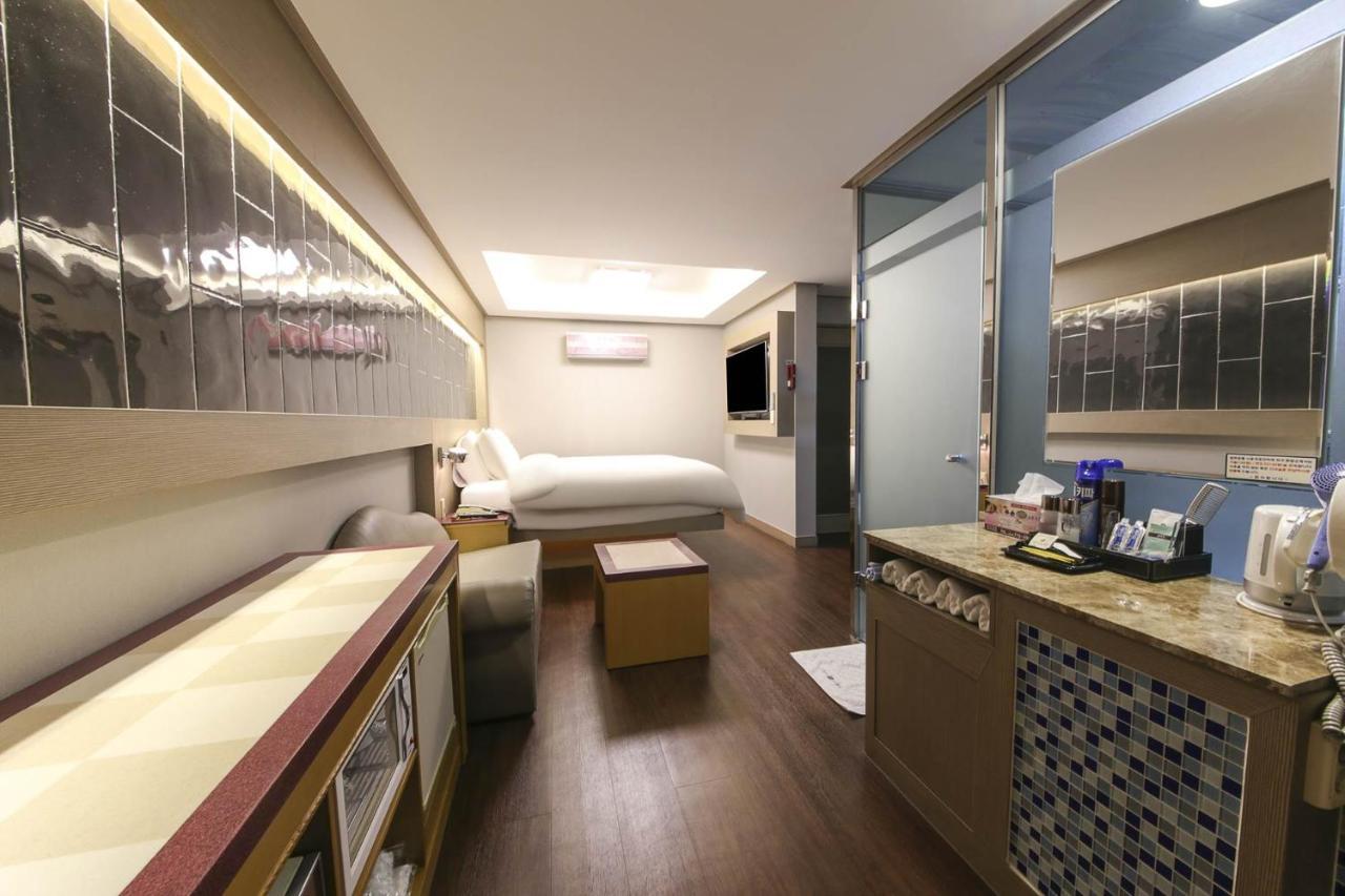 Sugar Hotel Gyeongju Exterior photo